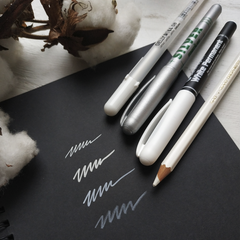 • ручки/ маркеры/ карандаши