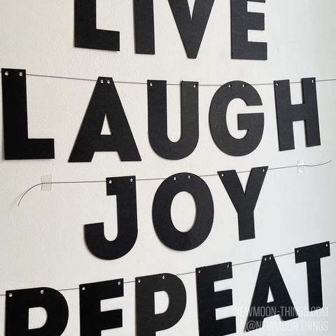 Гирлянда "Live Laugh Joy Repeat" черная / art G09-b